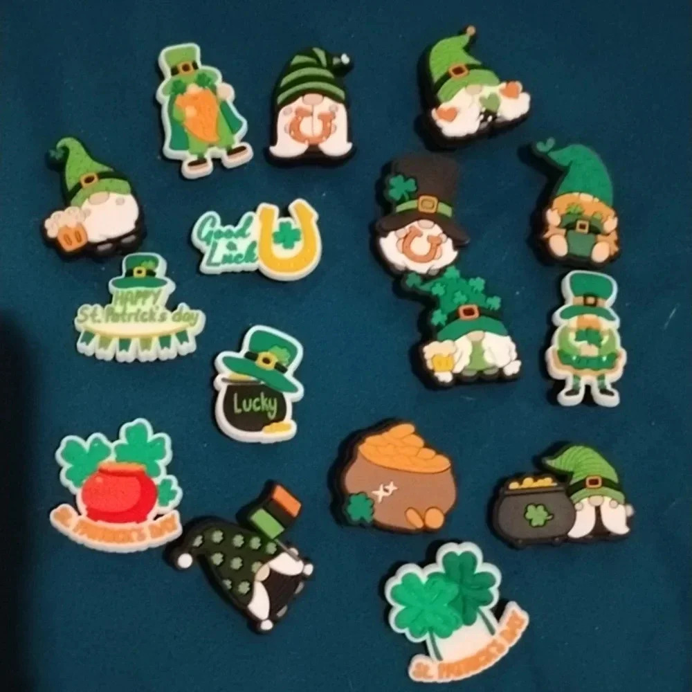 St Patrick's day‎ choc/ shoe charms